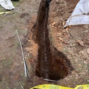 installing drain tile (2)